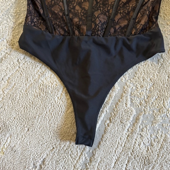 Cami NYC Danika black lace bodysuit silky sexy corset style size 6 new - Picture 4 of 15
